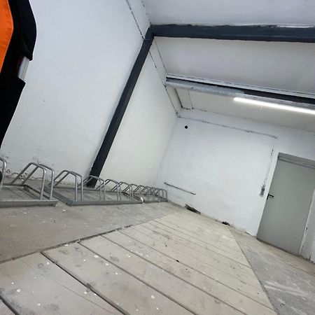 Luxurioeses Apartment,Neubau, 4 Personen, Parkplatz, Griechischer Stil ボーフム エクステリア 写真