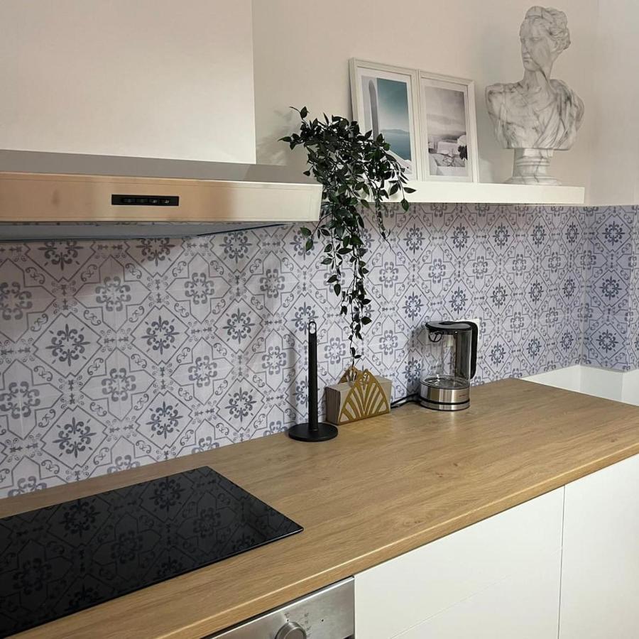 Luxurioeses Apartment,Neubau, 4 Personen, Parkplatz, Griechischer Stil ボーフム エクステリア 写真