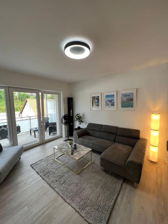 Luxurioeses Apartment,Neubau, 4 Personen, Parkplatz, Griechischer Stil ボーフム エクステリア 写真