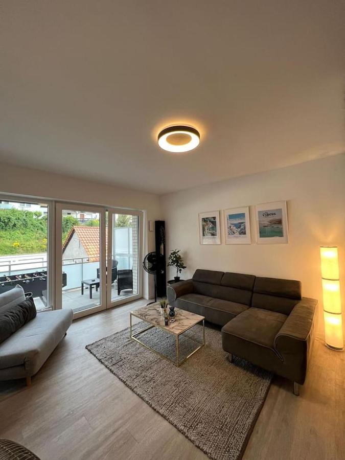 Luxurioeses Apartment,Neubau, 4 Personen, Parkplatz, Griechischer Stil ボーフム エクステリア 写真